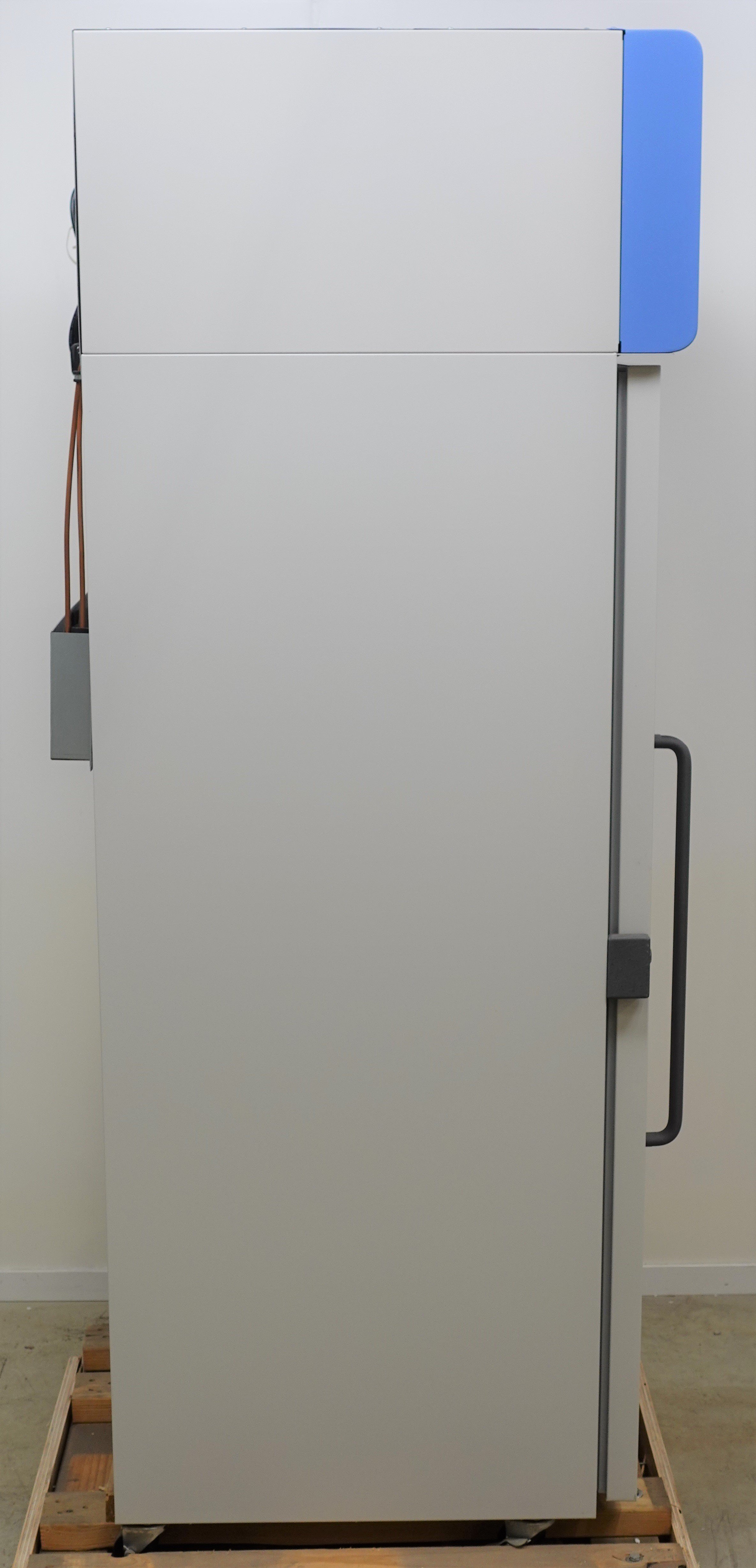 Thermo UFP1230W Freezer Cold Storage -30C Used 326L Plasma Freezer