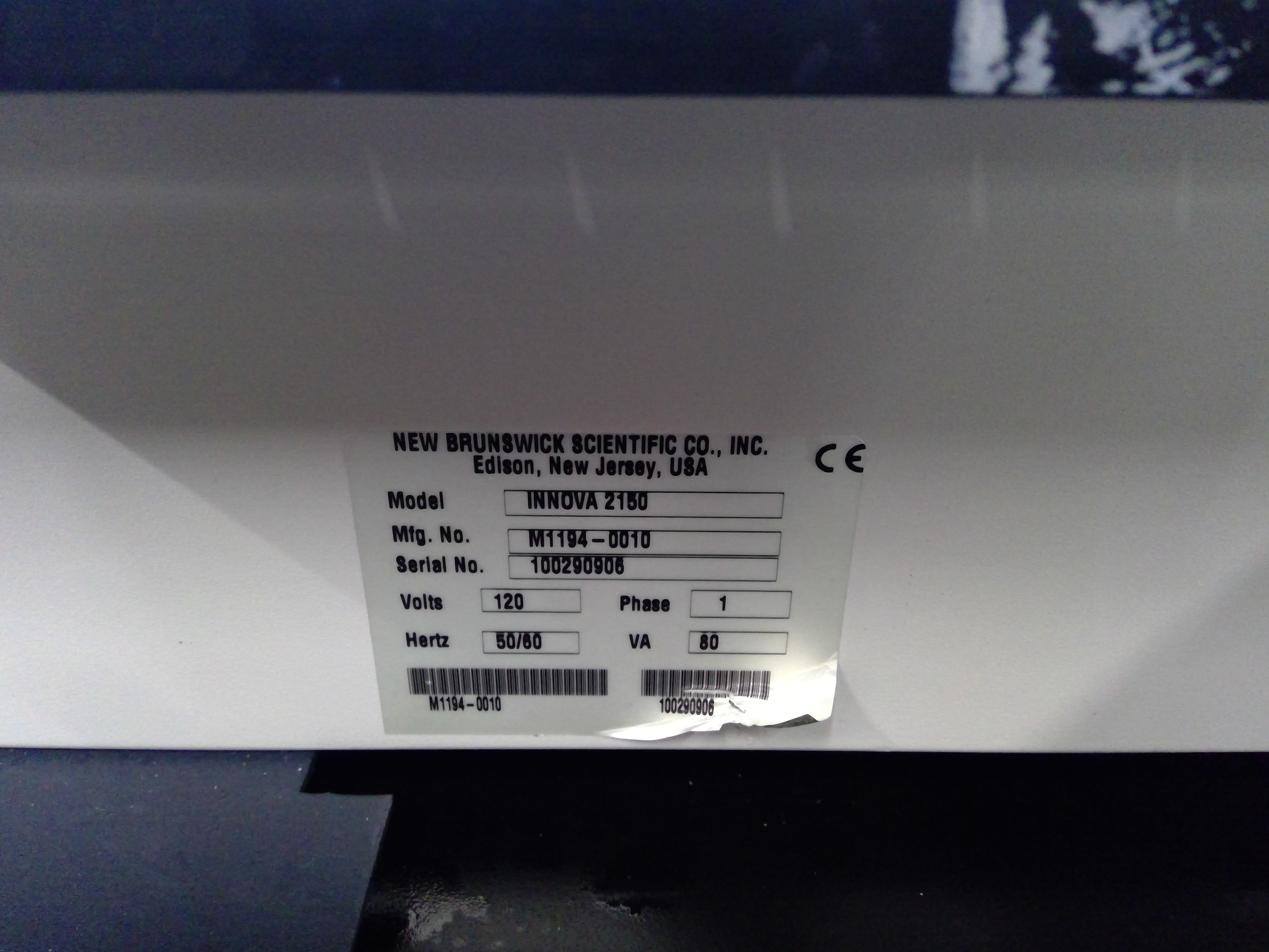 Eppendorf Innova 2100 Benchtop Shaker, 500 RPM, 6000mL, Digital LED, Preowned