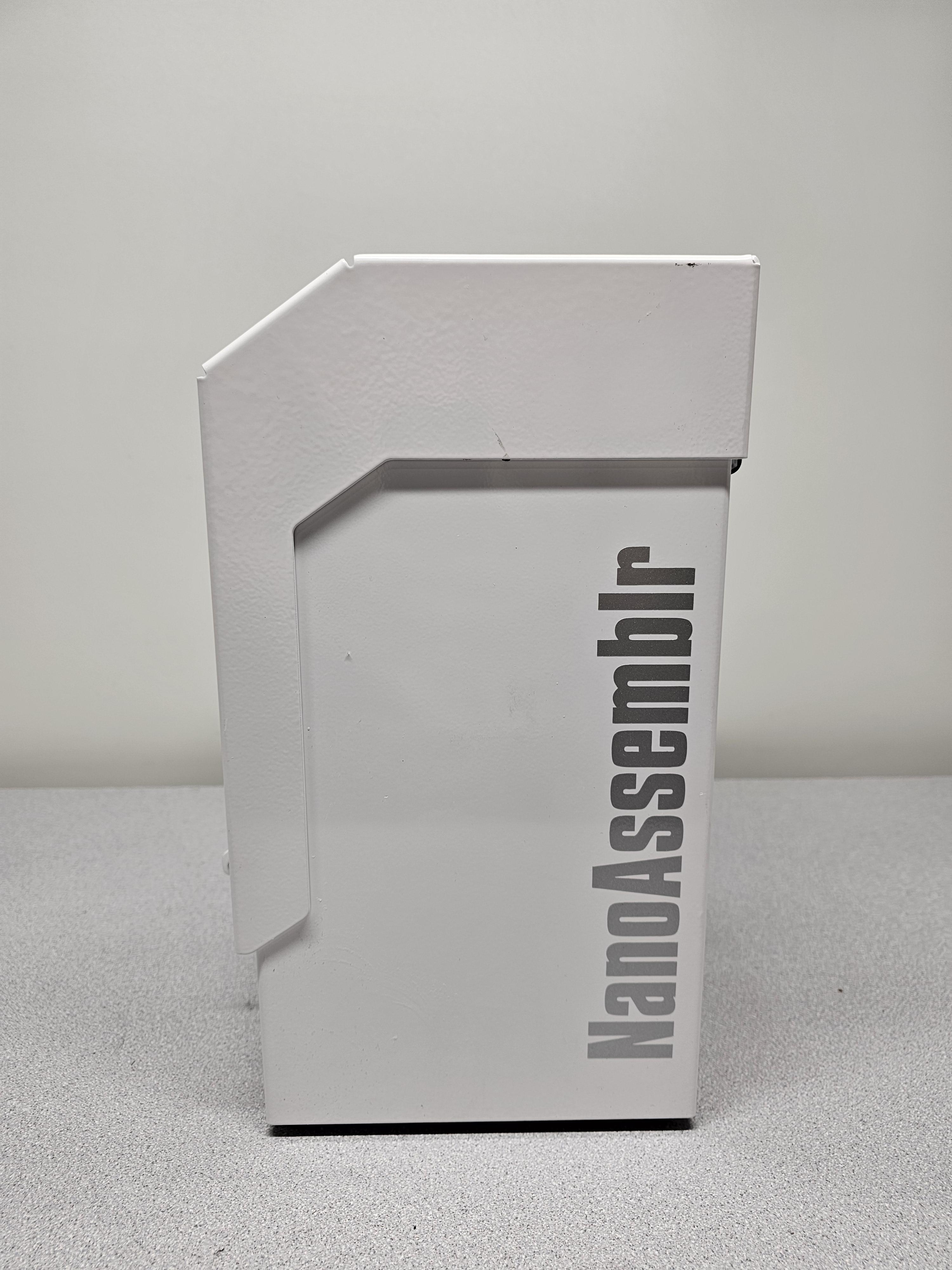 Biotek NanoAssemblr Benchtop Nano Particle Precision System Used Functional