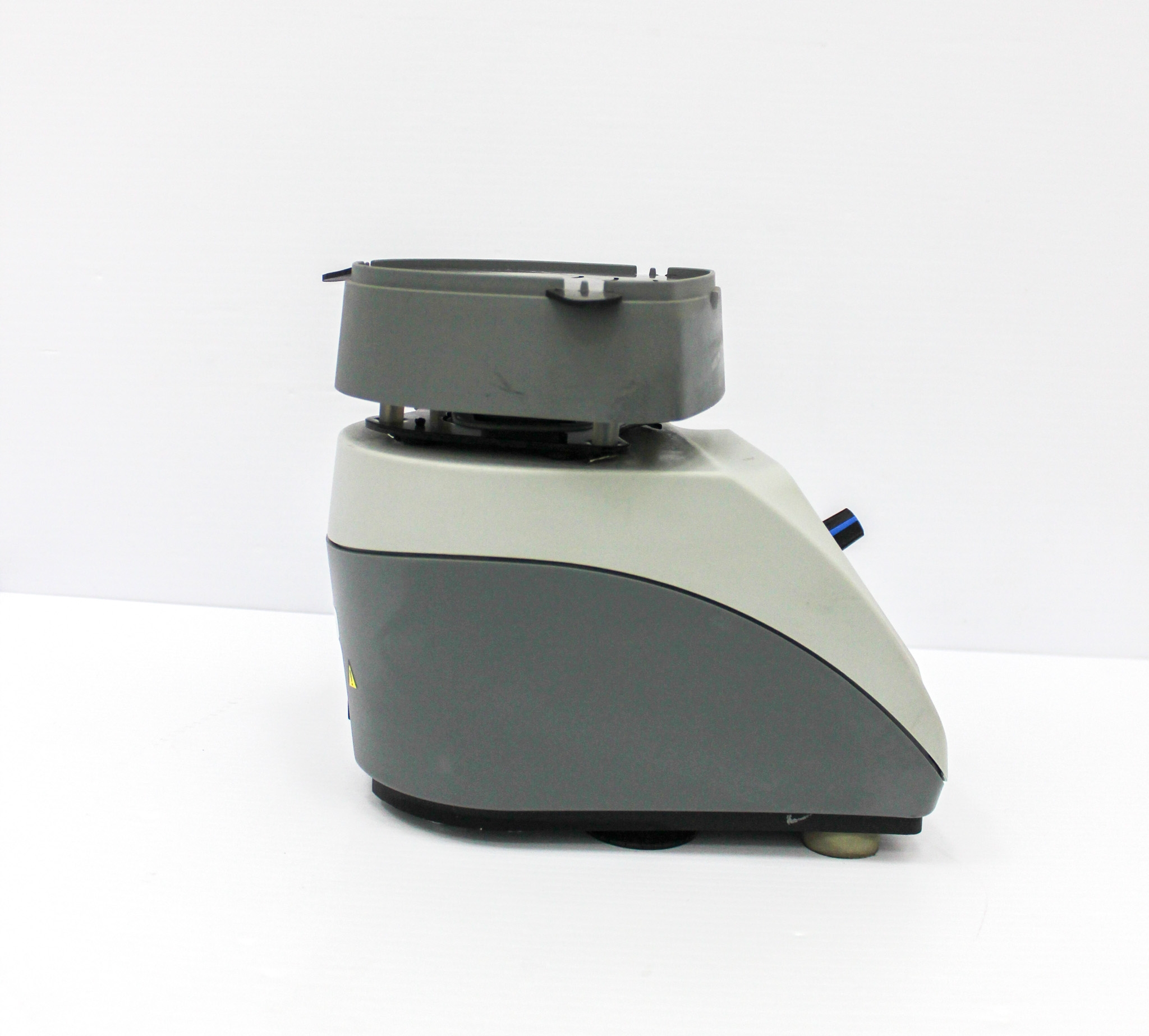 VWR 97043-562 Vortex Mixer 300-3500RPM Efficient Motor U.S. Origin Stability