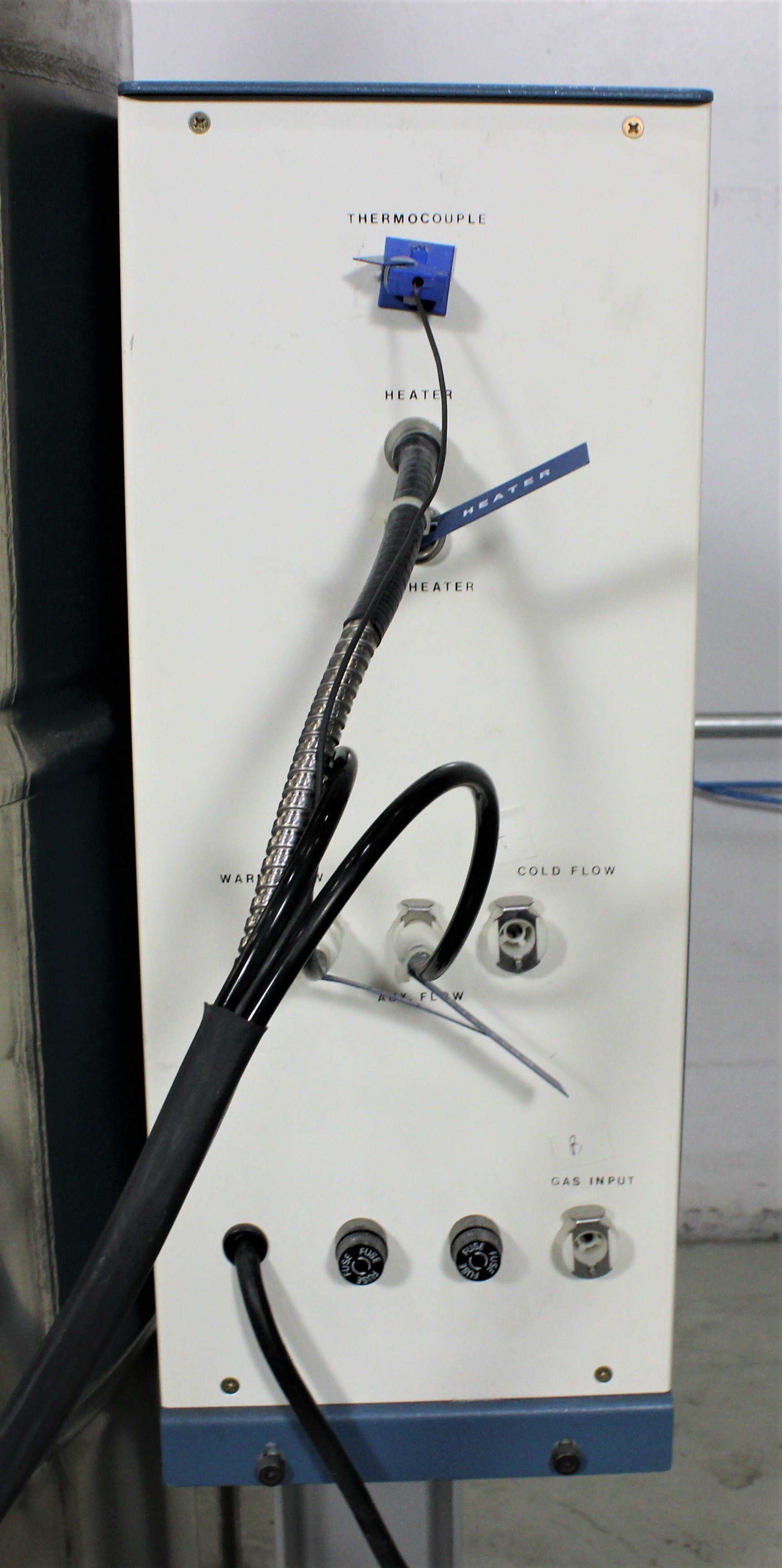 MSC Series 945 Temperature Controller, Auto/Manual Modes, 120V/220V, 50Hz/60Hz