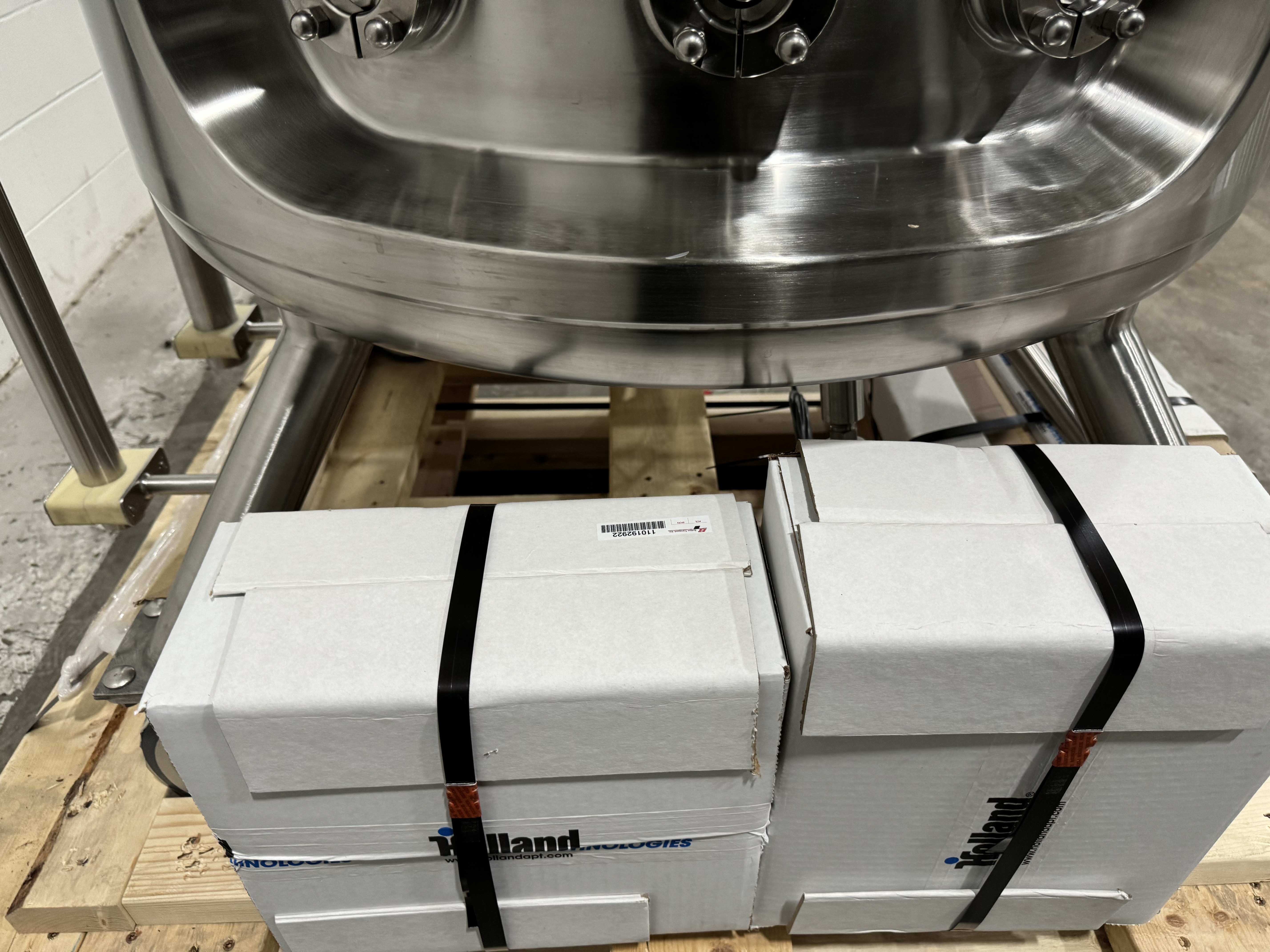 Holland Applied Technologies 500 L Vessel Sanitary Stainless Steel No Power