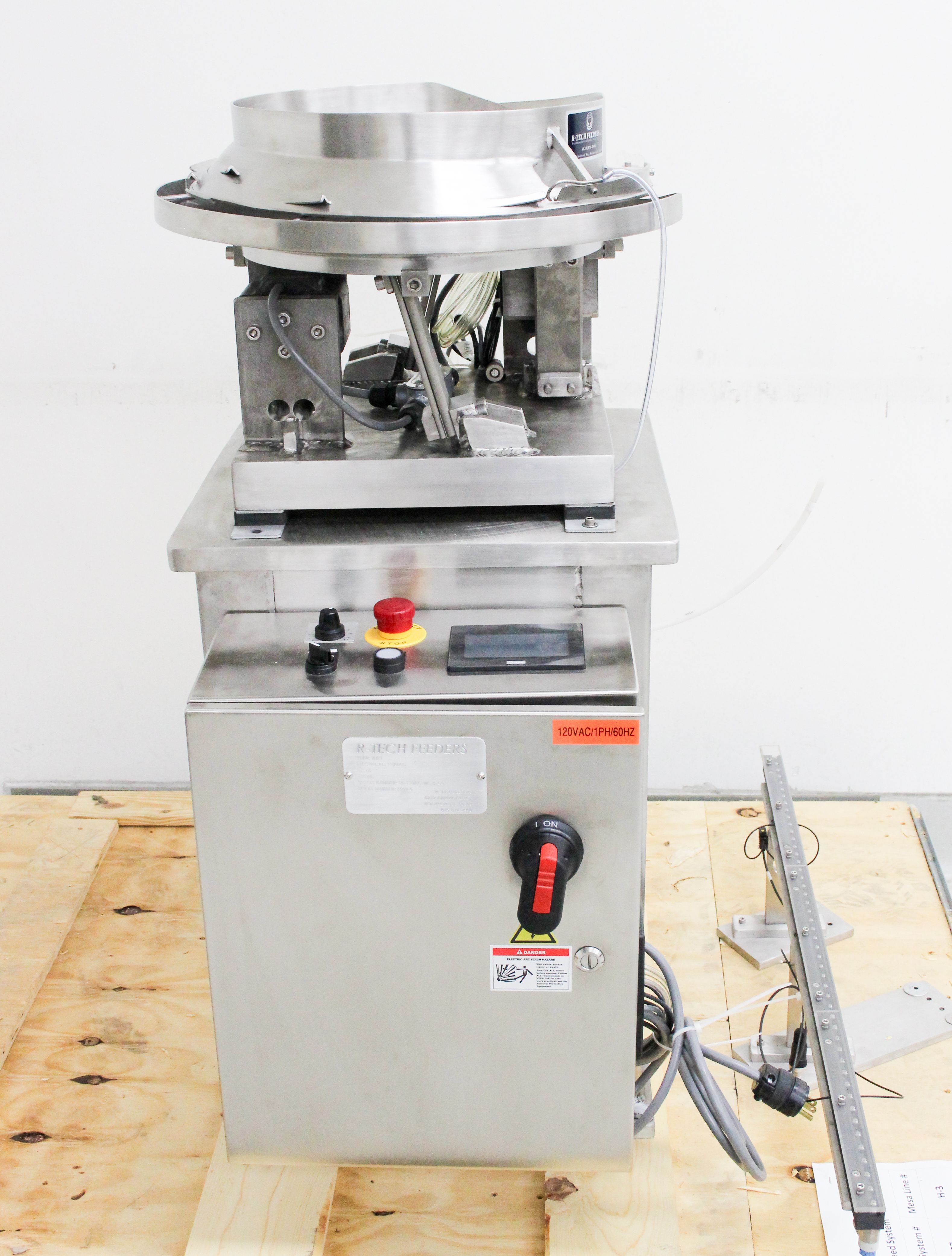 R-Tech Model 15-110AC Vibratory Bowl Feeder, Precision Part Sorting System