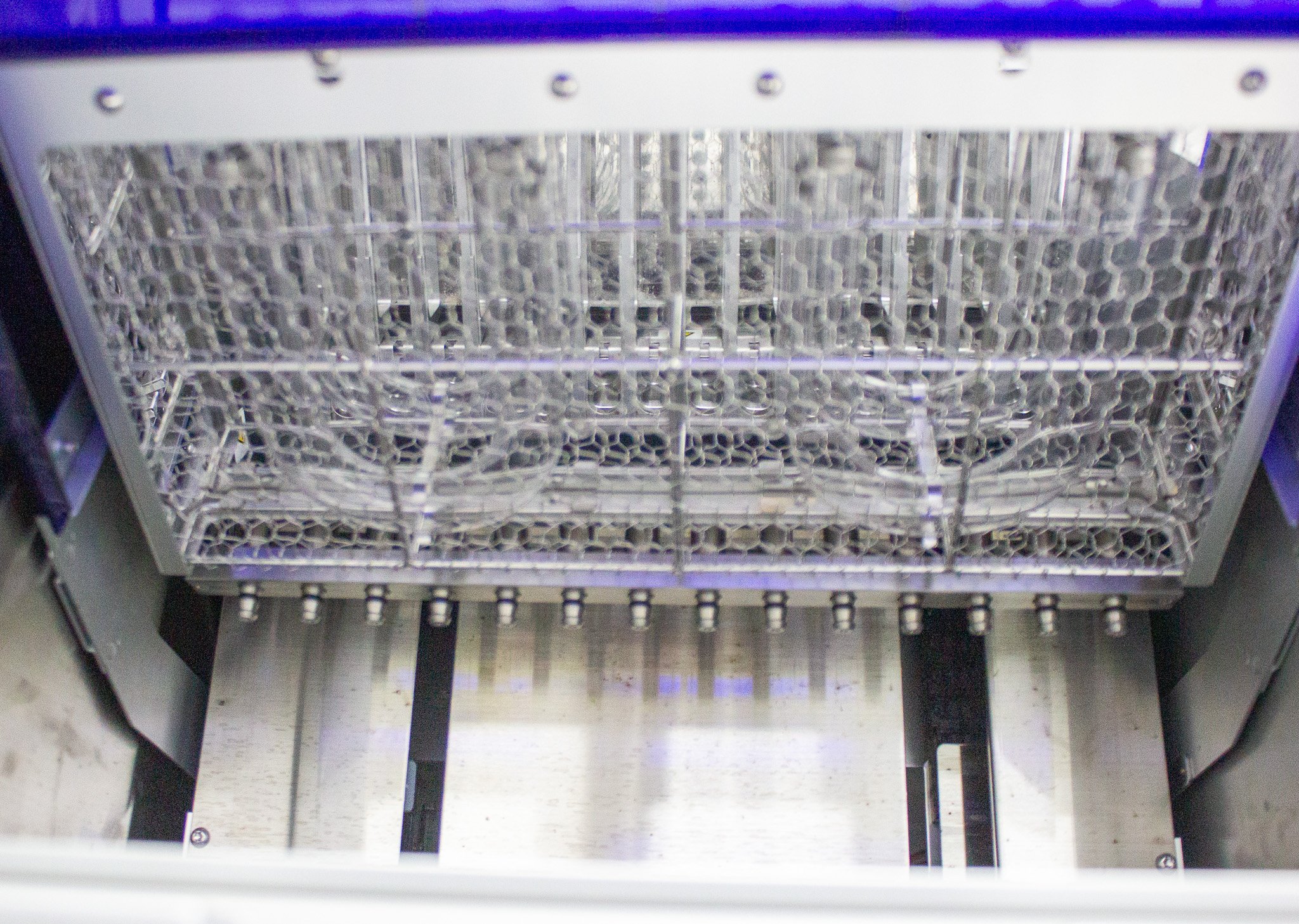 Qiagen EZ1 Advanced XL Nucleic Acid Purification System 14 Samples Automating