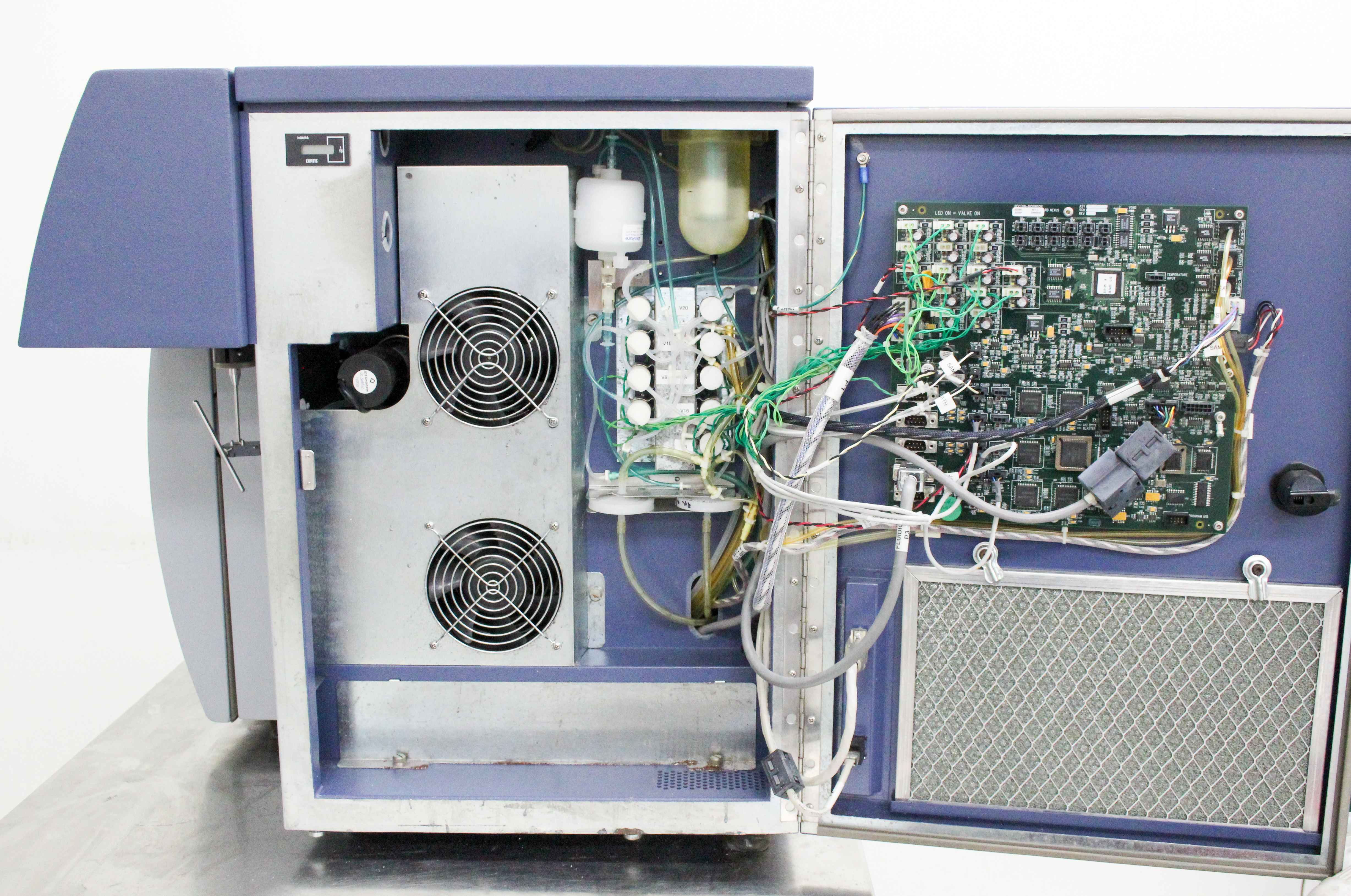 BD FACSCanto Flow Cytometer Six-Color Analyzer High Sensitivity 10,000 e/s