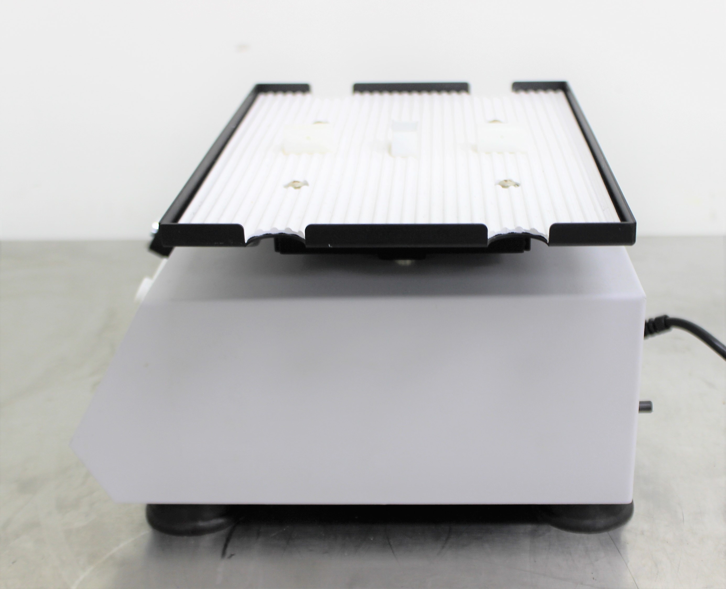 Thermo Scientific 4625 Lab Shaker VG Condition 40-1100 RPM US 120V