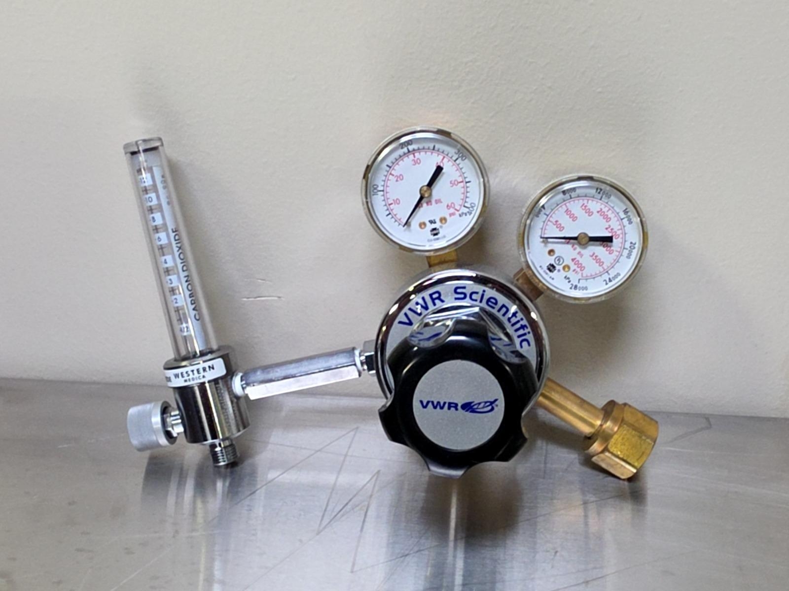 VWR Scientific CAT. NO. 55850-215 Gas Regulator with Gauges and Flow Meter