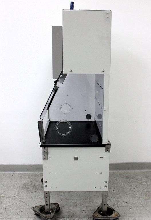 NuAire NU-813 Biosafety Cabinet Ventilated Enclosure HEPA Filtered Airflow