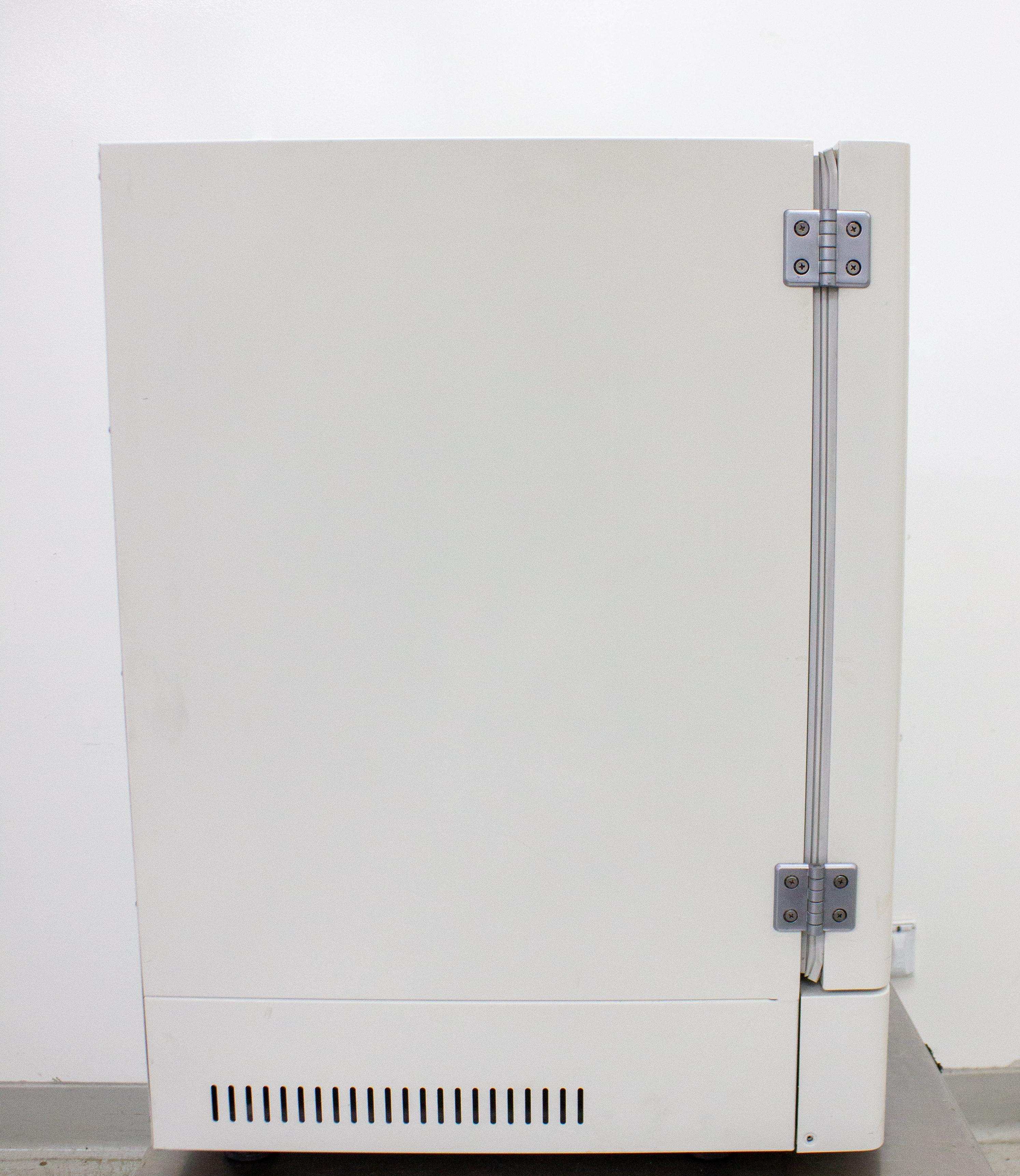 Jeio Tech Benchtop Incubator IB-25G, 5.3 cu ft, 5-70C Temperature, AS-IS