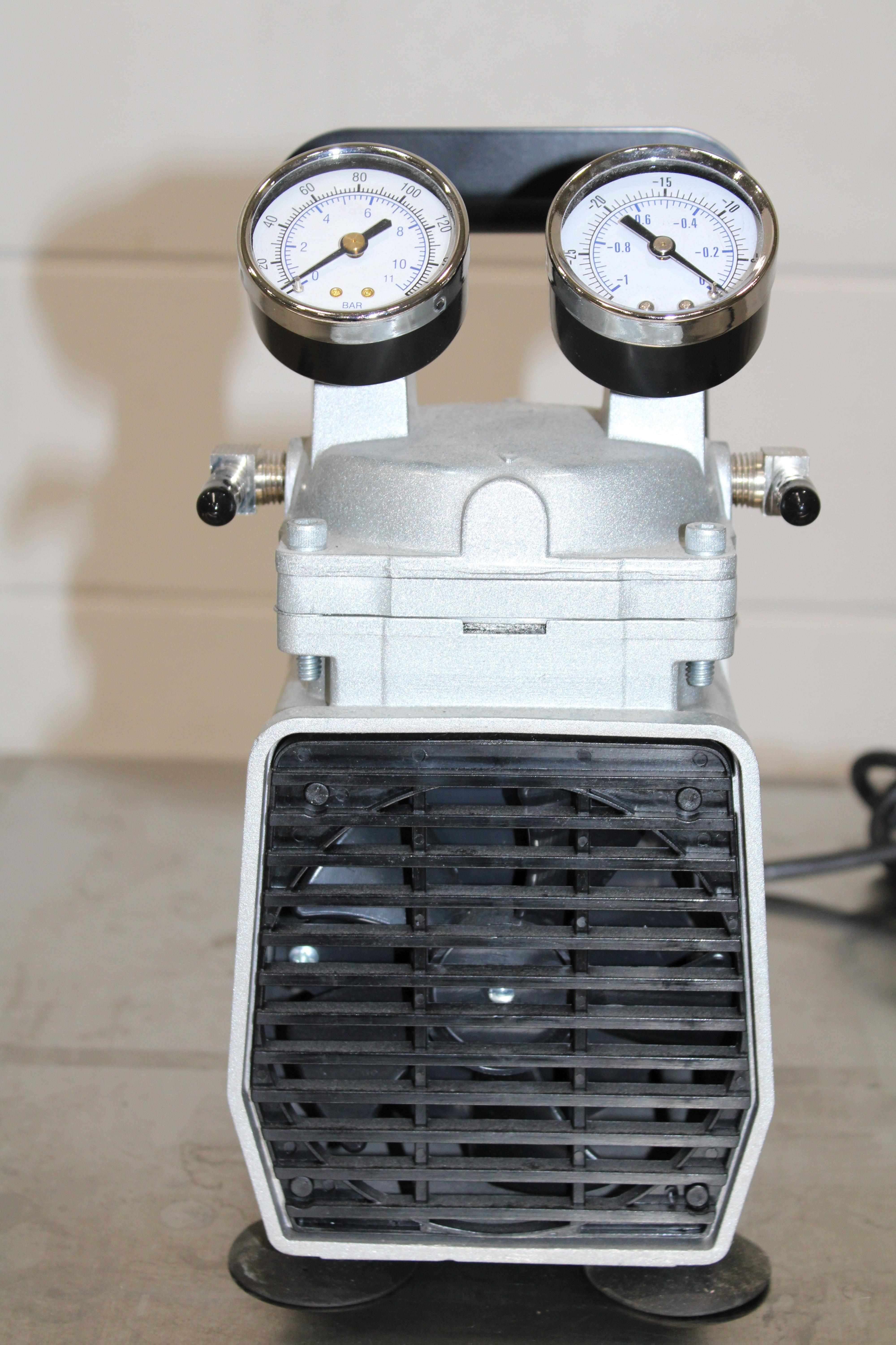 Gast DOA-P504-BN Vacuum Pump Continuous Duty 60PSI 1/8HP 24inHg Functional