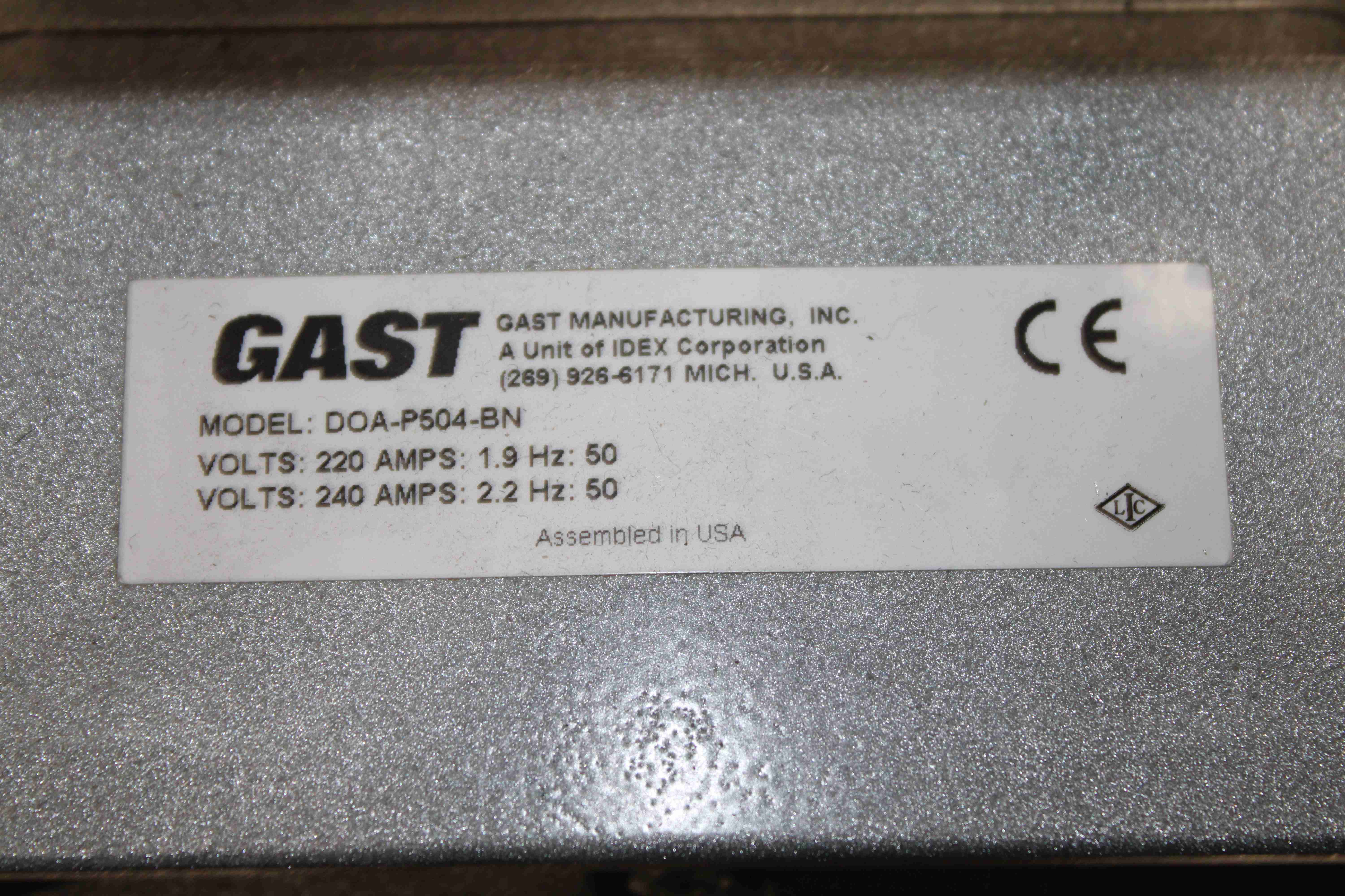 Gast DOA-P504-BN Vacuum Pump Continuous Duty 60PSI 1/8HP 24inHg Functional