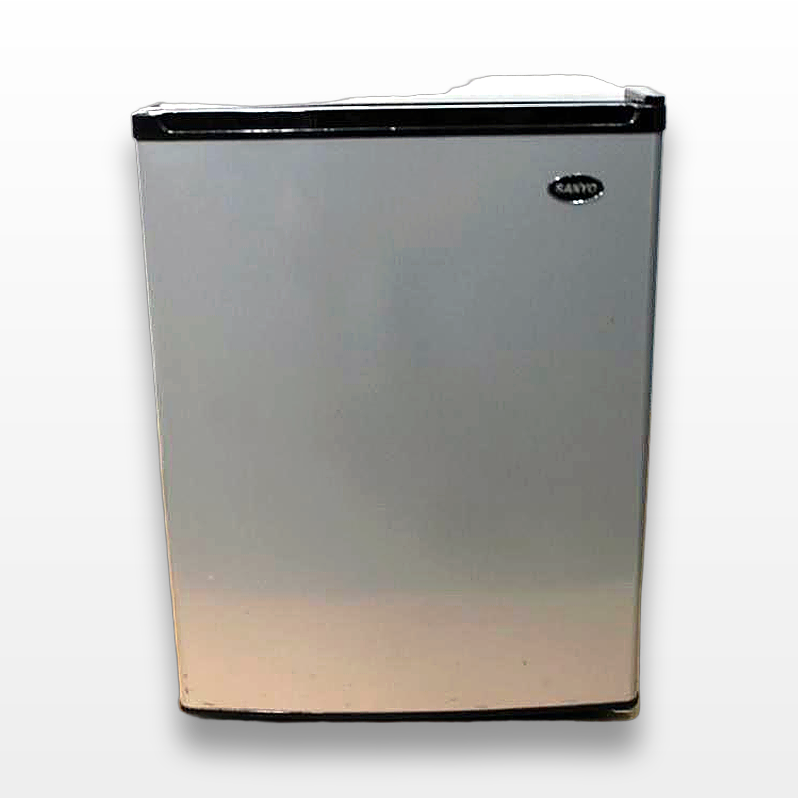 Sanyo sanyo 1 Compact Refrigerator 2.5 cu. ft. with Platinum Door