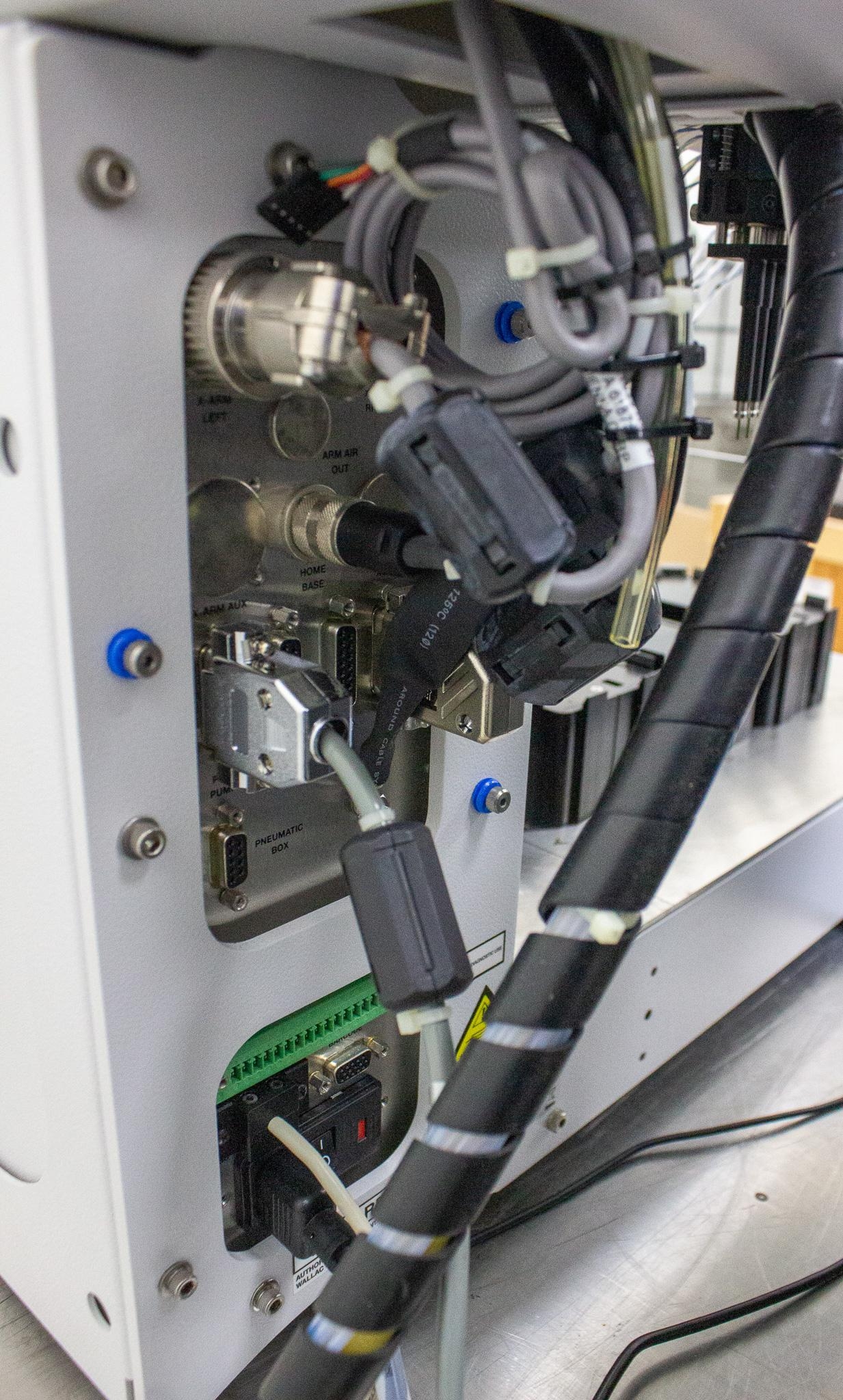 Perkin Elmer AJL8001 Liquid Handler Varispan 8-Tip Computer/Software Installed