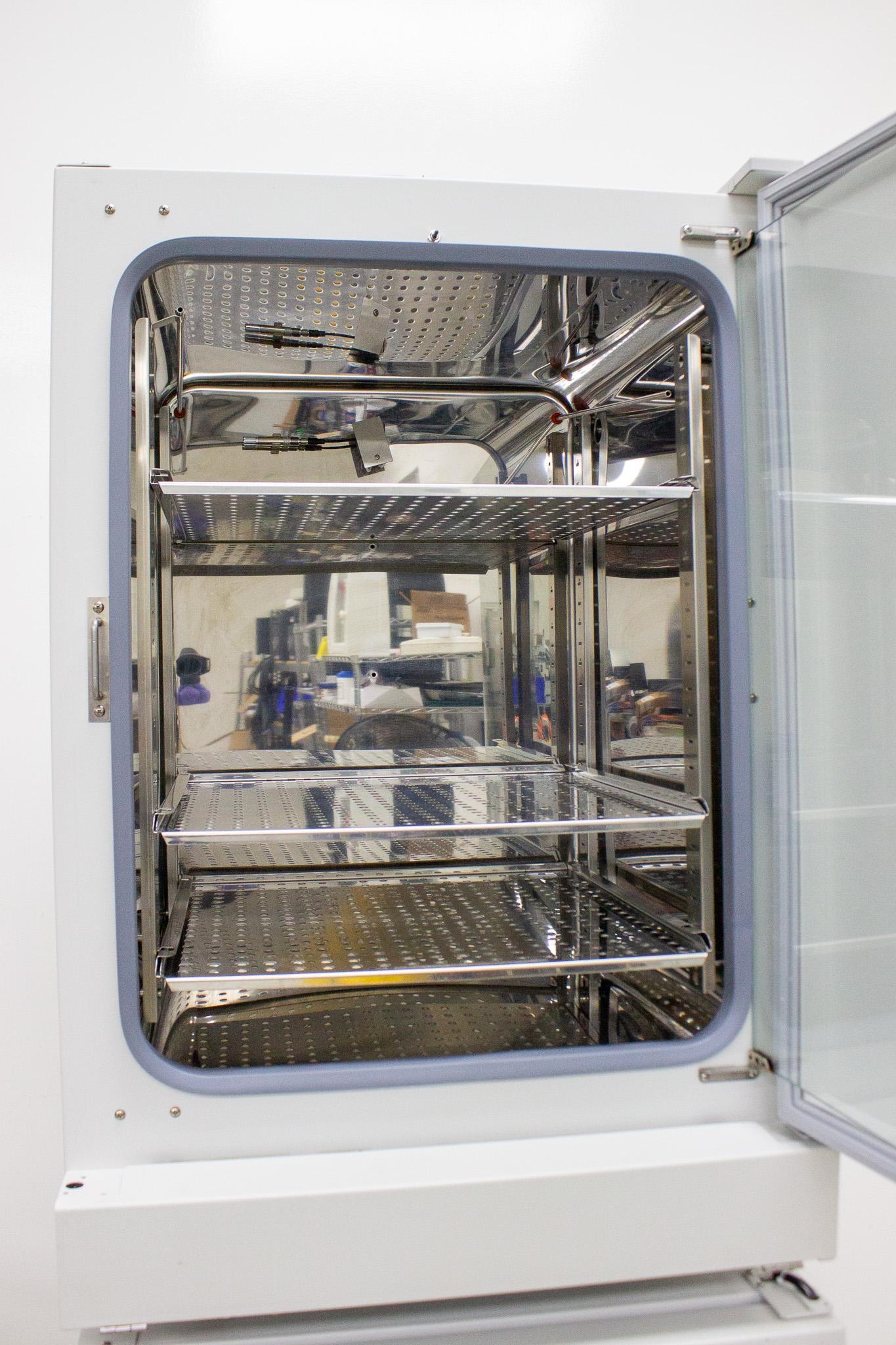 NuAire NU-5820 CO2 Incubator 200L RH Control Direct Heat Used 5C to 55C