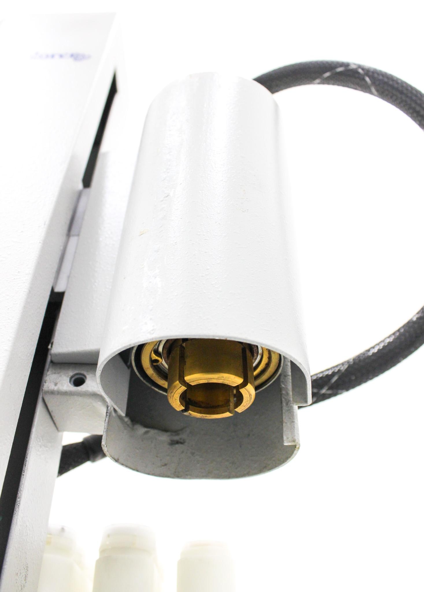 CEM 908005 Microwave Synthesizer Chemistry Reaction Controlled Pressure