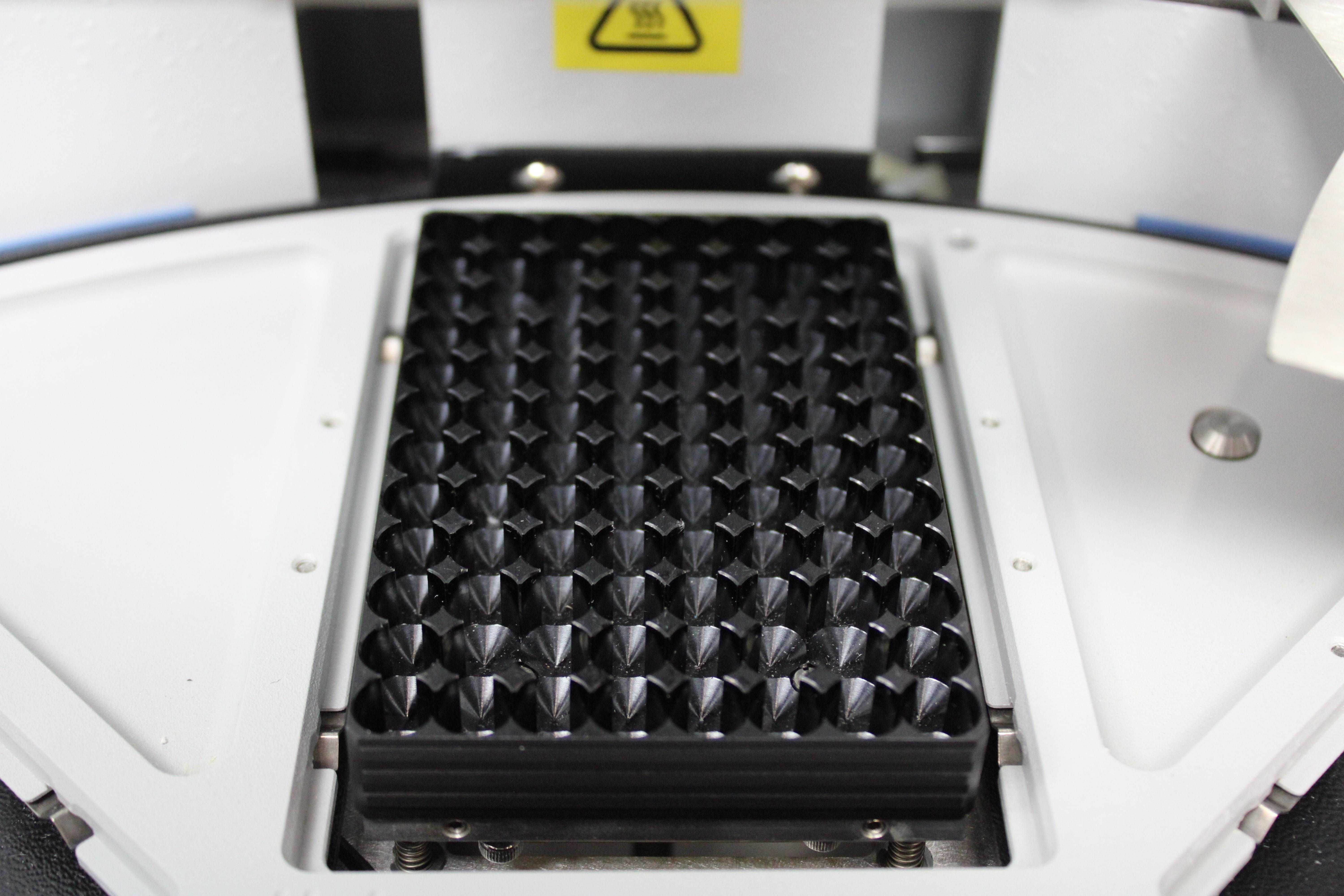 Thermo Scientific Kingfisher Flex Purification System DNA/RNA Automation