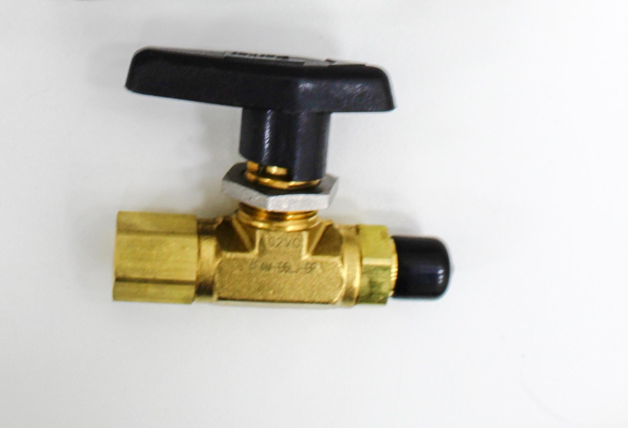 Alltech ELSD Nitrogen Generator Model N2-04-L946 Lab Gas Supply System