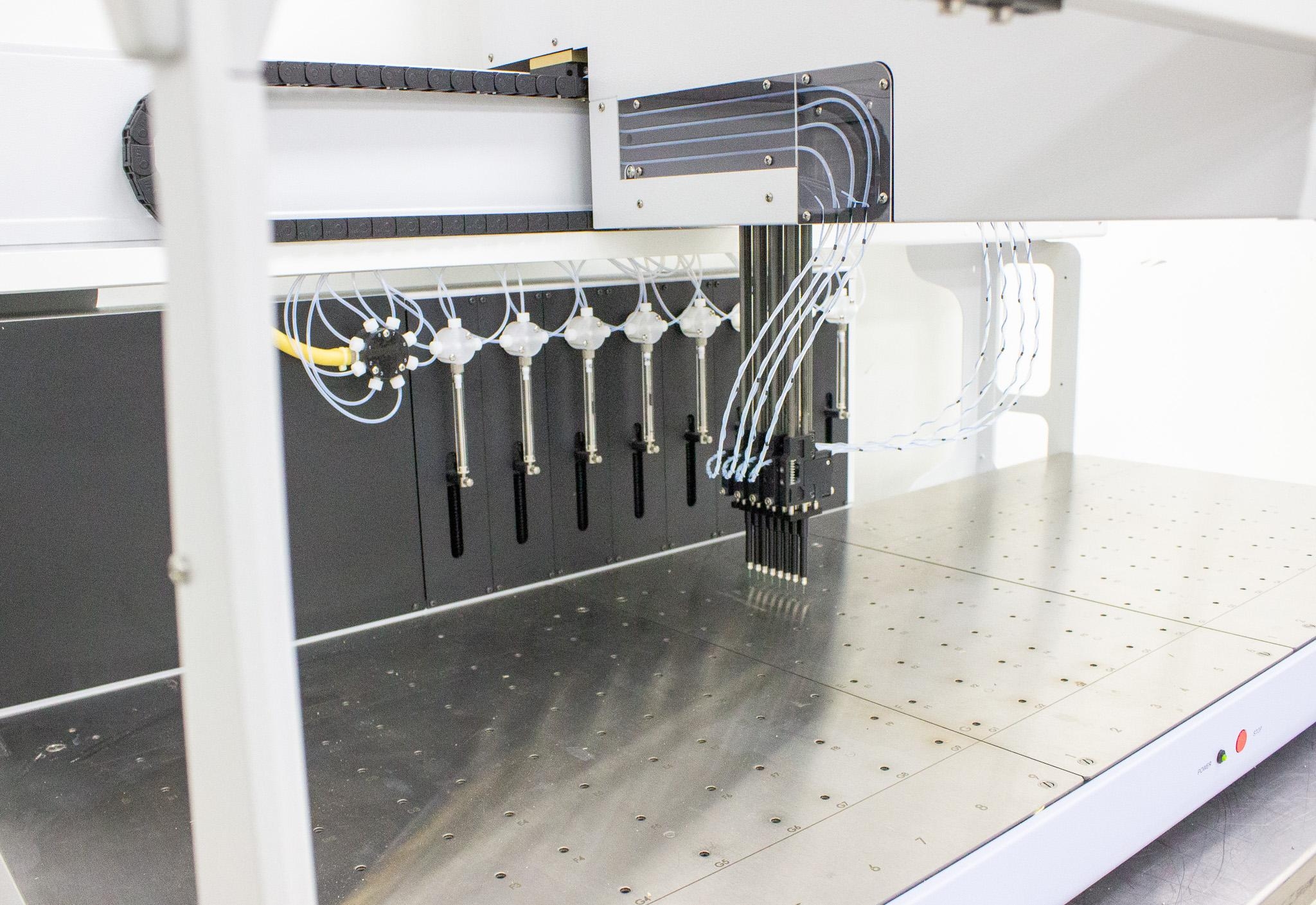 Perkin Elmer AJL8001 Liquid Handler Varispan 8-Tip Computer/Software Installed