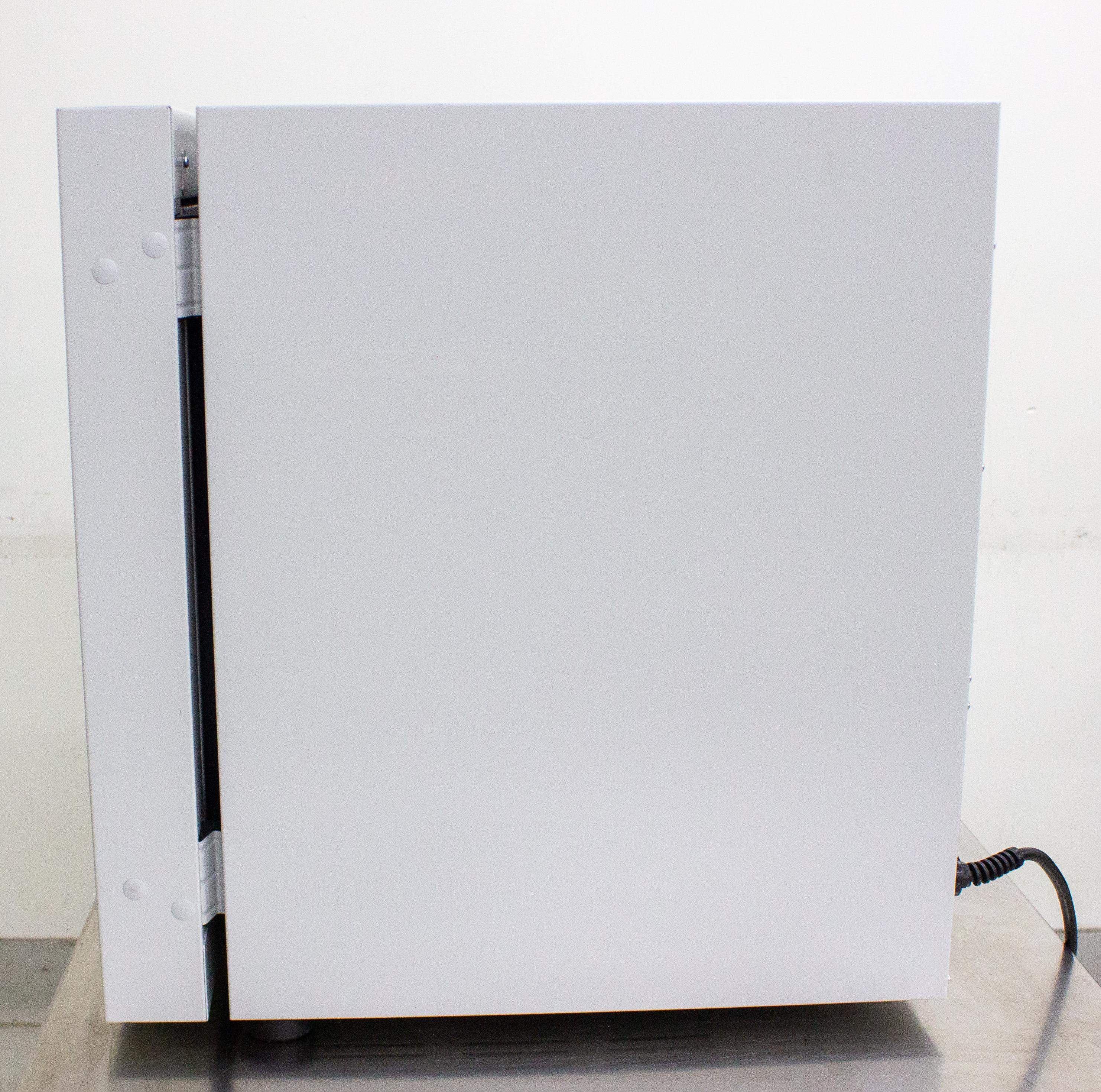 Binder FD53 Oven for Drying Sterilization 1.9 cu ft 300C Fast Heat-up