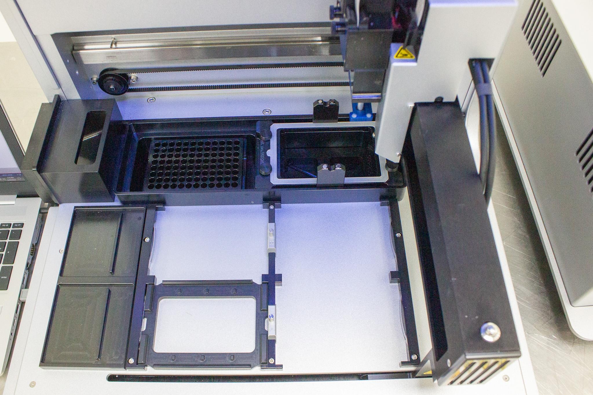 Qiagen QIAcube HT DNA RNA Nucleic Acid Purification System 96-Well Used