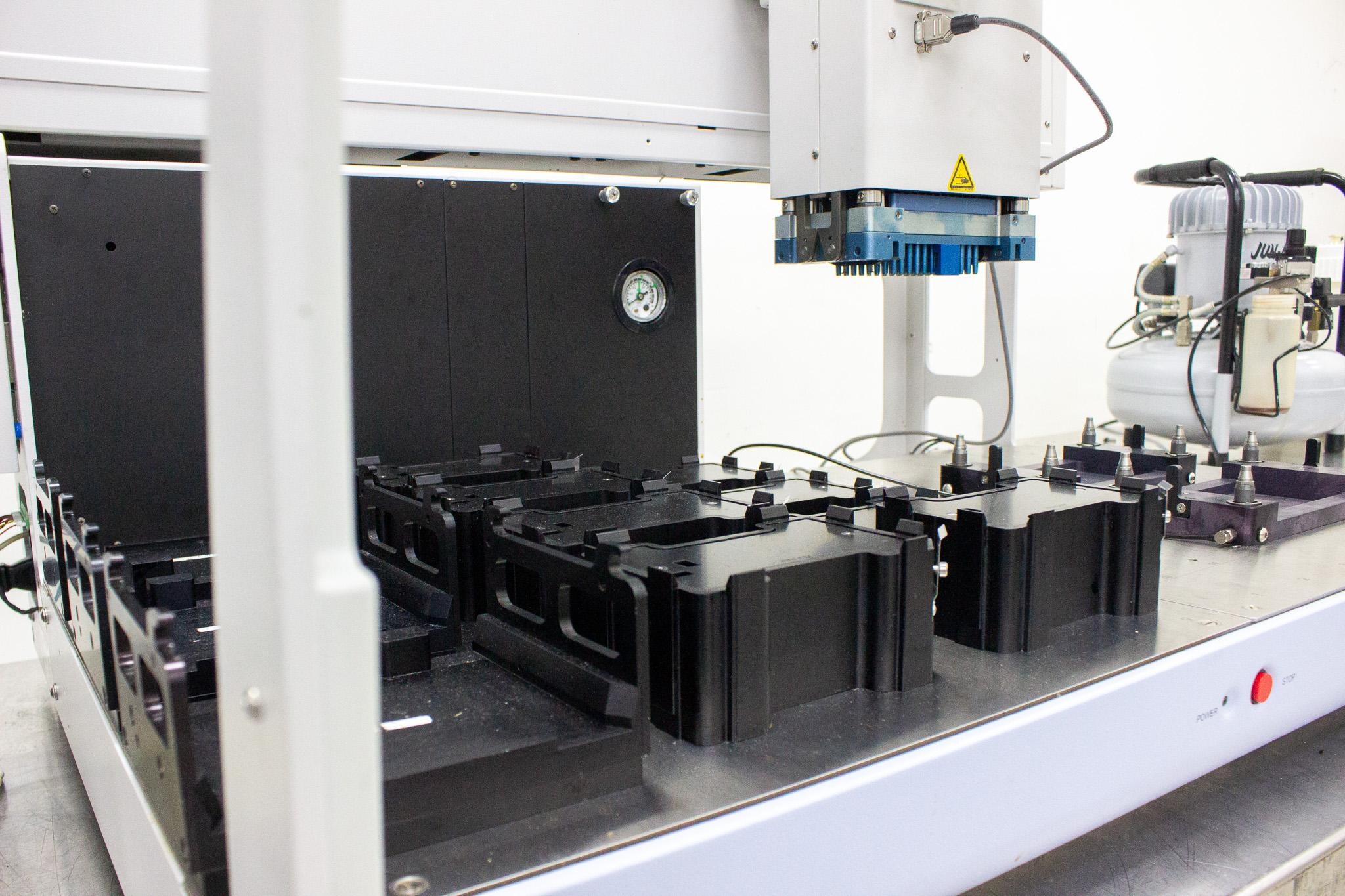 Perkin Elmer Janus Automated Liquid Handling Workstation 96/384 Tips MDT Installed