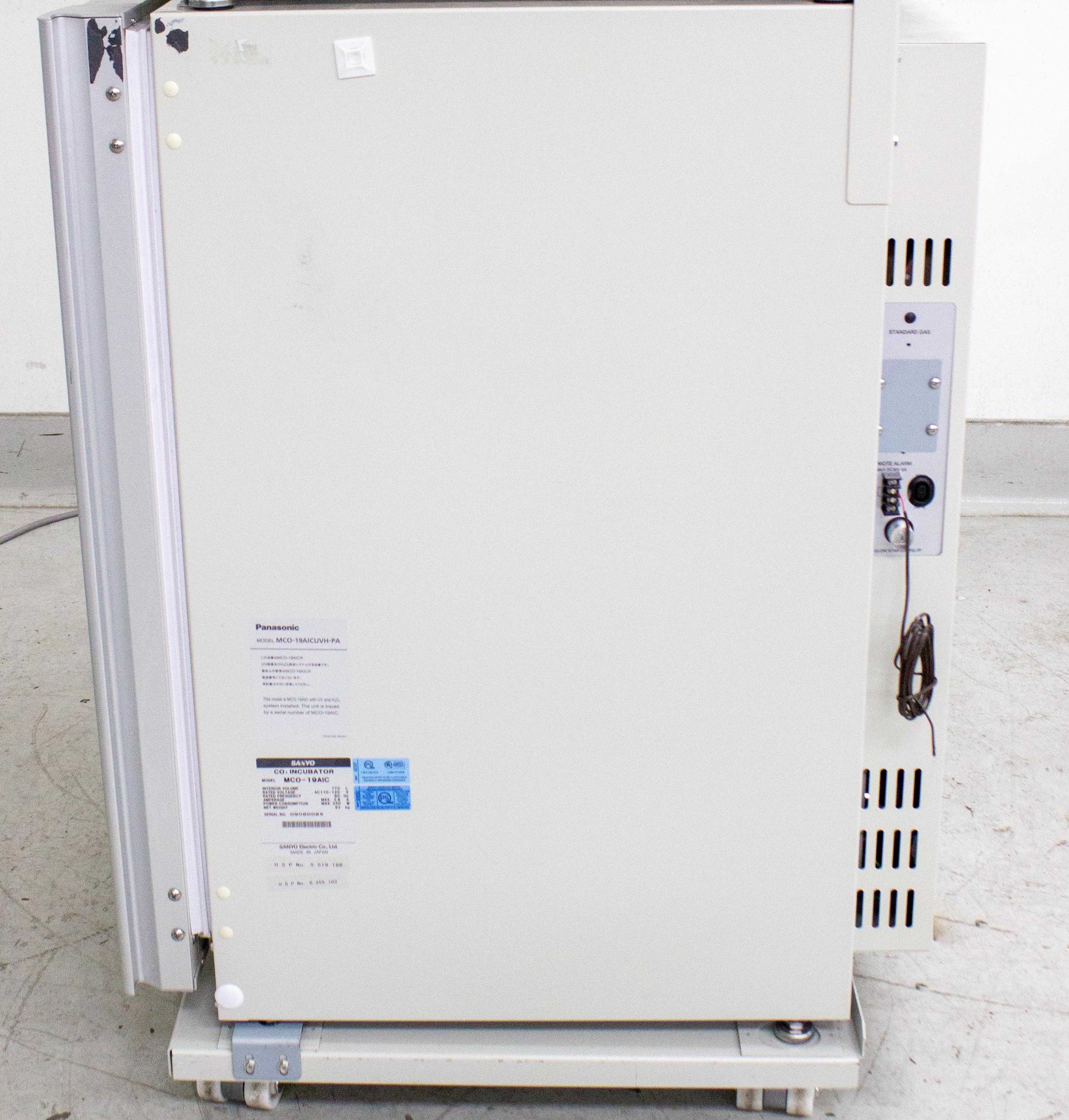 Sanyo MCO-19AIC CO2 Incubator 170L 5-50C Antibacterial Lab Controlled Use