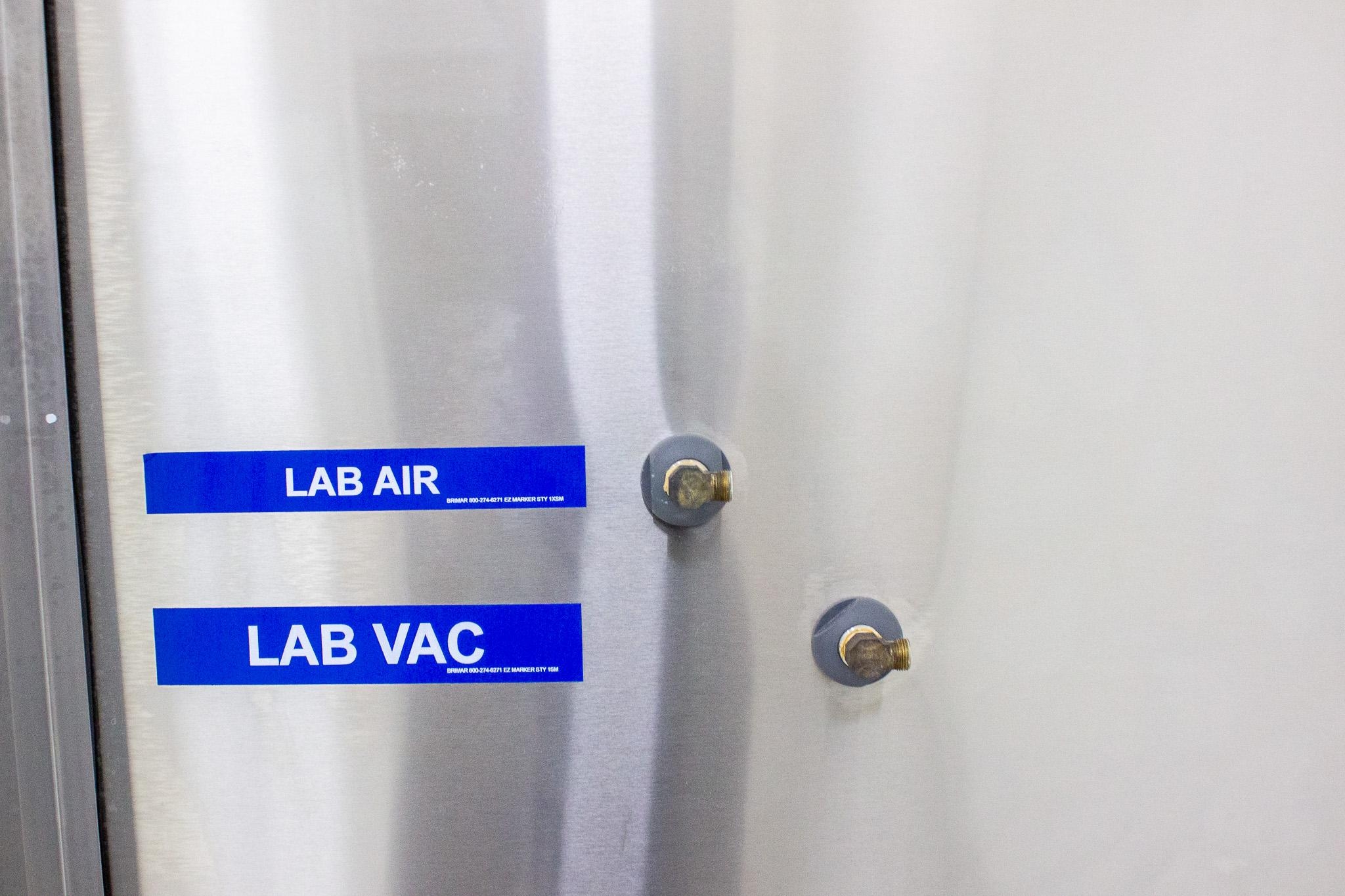 NuAire NU-425-400 Bio Safety Cabinet Ergonomic Design Type A2 Used