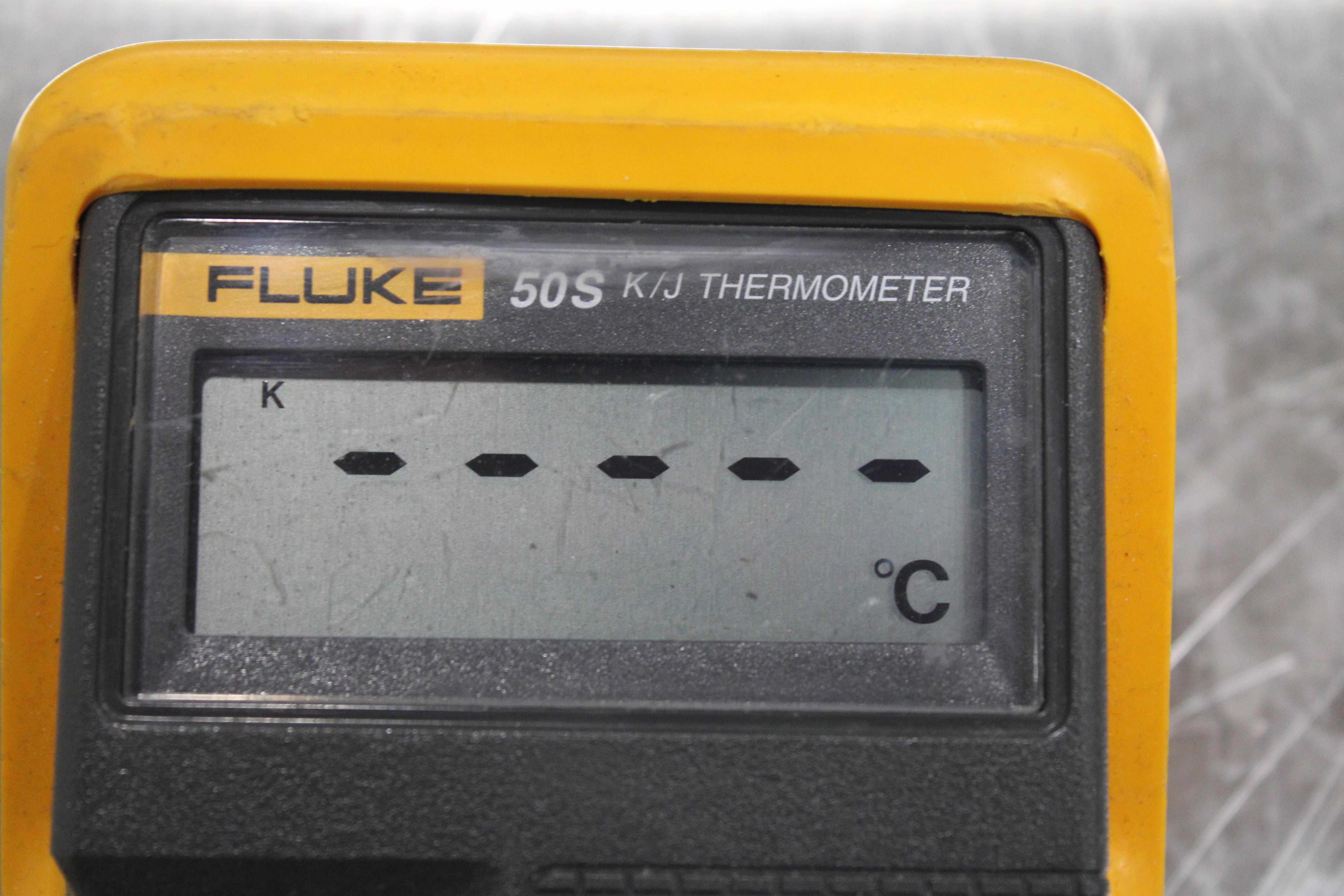 Fluke 50 S K J Lab Thermometer Temperature Range Used Powers On 0 1 C Accuracy